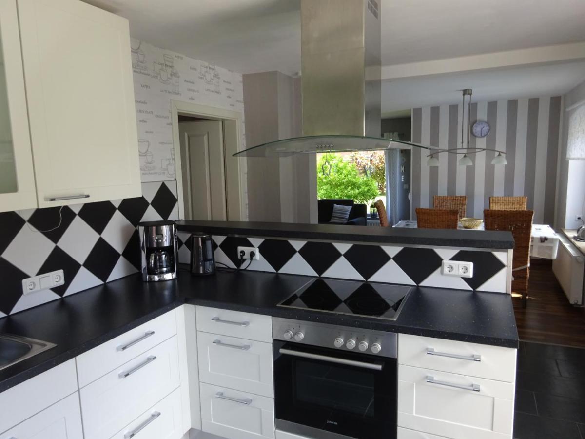 Ferienwohnung Schwiemann, Erdgeschoss Cadenberge Ngoại thất bức ảnh