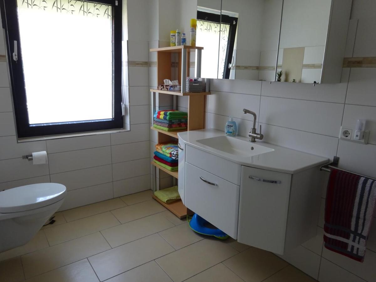 Ferienwohnung Schwiemann, Erdgeschoss Cadenberge Ngoại thất bức ảnh