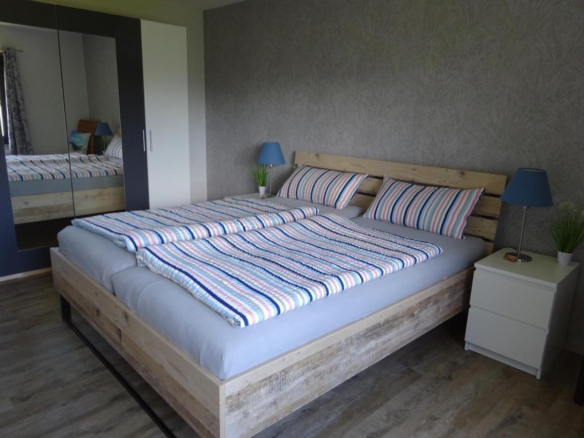 Ferienwohnung Schwiemann, Erdgeschoss Cadenberge Ngoại thất bức ảnh